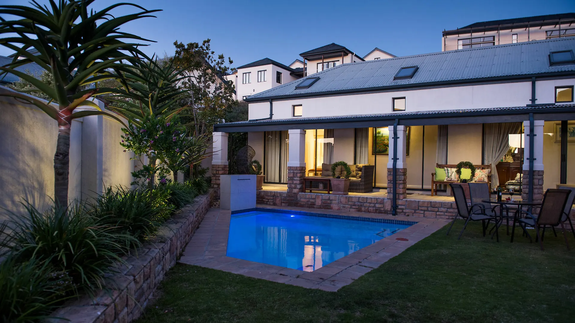 Atlantic Ocean Guest House Melkbosstrand 4*,